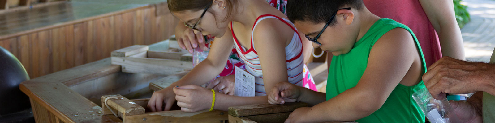 home school students gem panning
